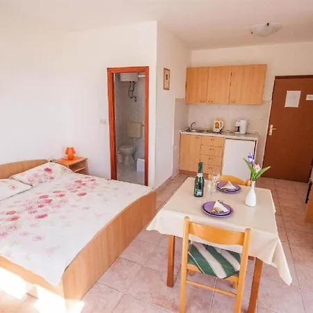 Edi Apartament Preko