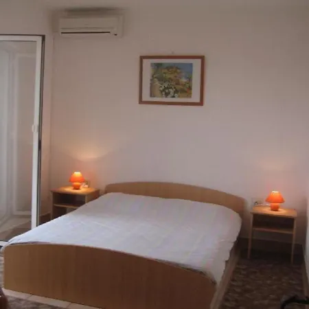Edi Apartament *